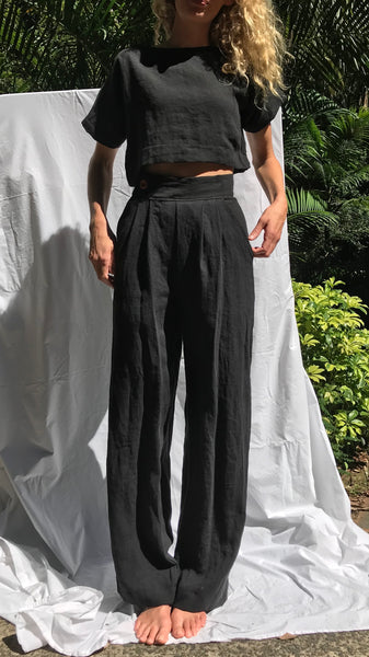 THE TAILORED TROUSER  Black Linen High Waisted Trousers  FÄRGELAND
